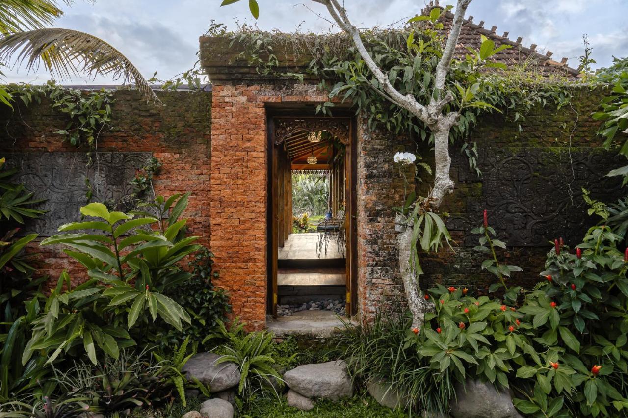 Airsania Ubud Antique Villas Exteriör bild